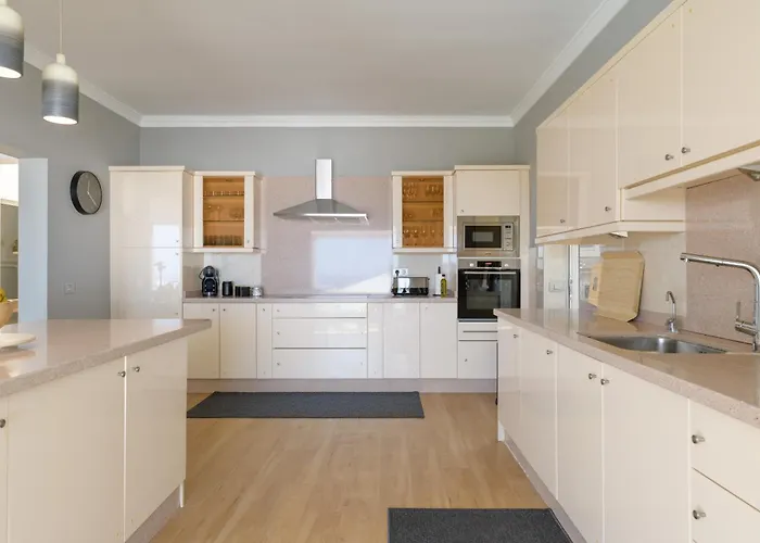 Idaira, Luxury & Views 木屋